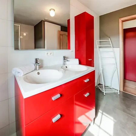 Hillside Apartment-petit Wilogne Lejlighed Mont (Belgium Luxembourg)