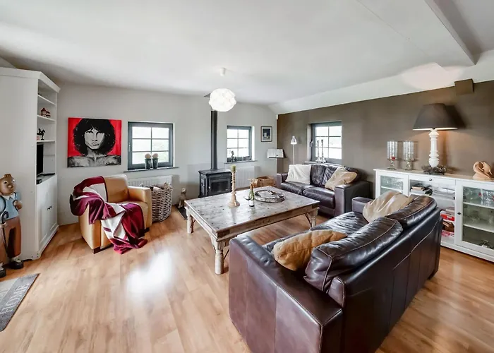 Green Hillside Apartment-Petit Wilogne Διαμέρισμα *