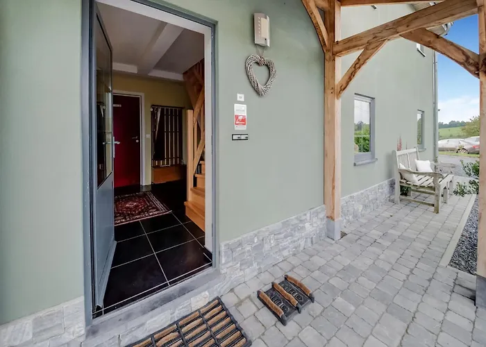 Green Hillside Apartment-Petit Wilogne Διαμέρισμα