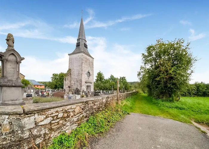 Green Hillside Apartment-Petit Wilogne Διαμέρισμα *
