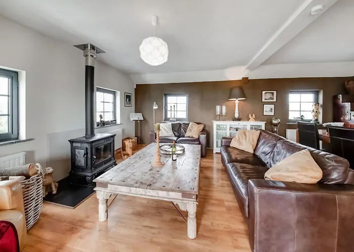 Green Hillside Apartment-Petit Wilogne * Mont (Belgium Luxembourg)